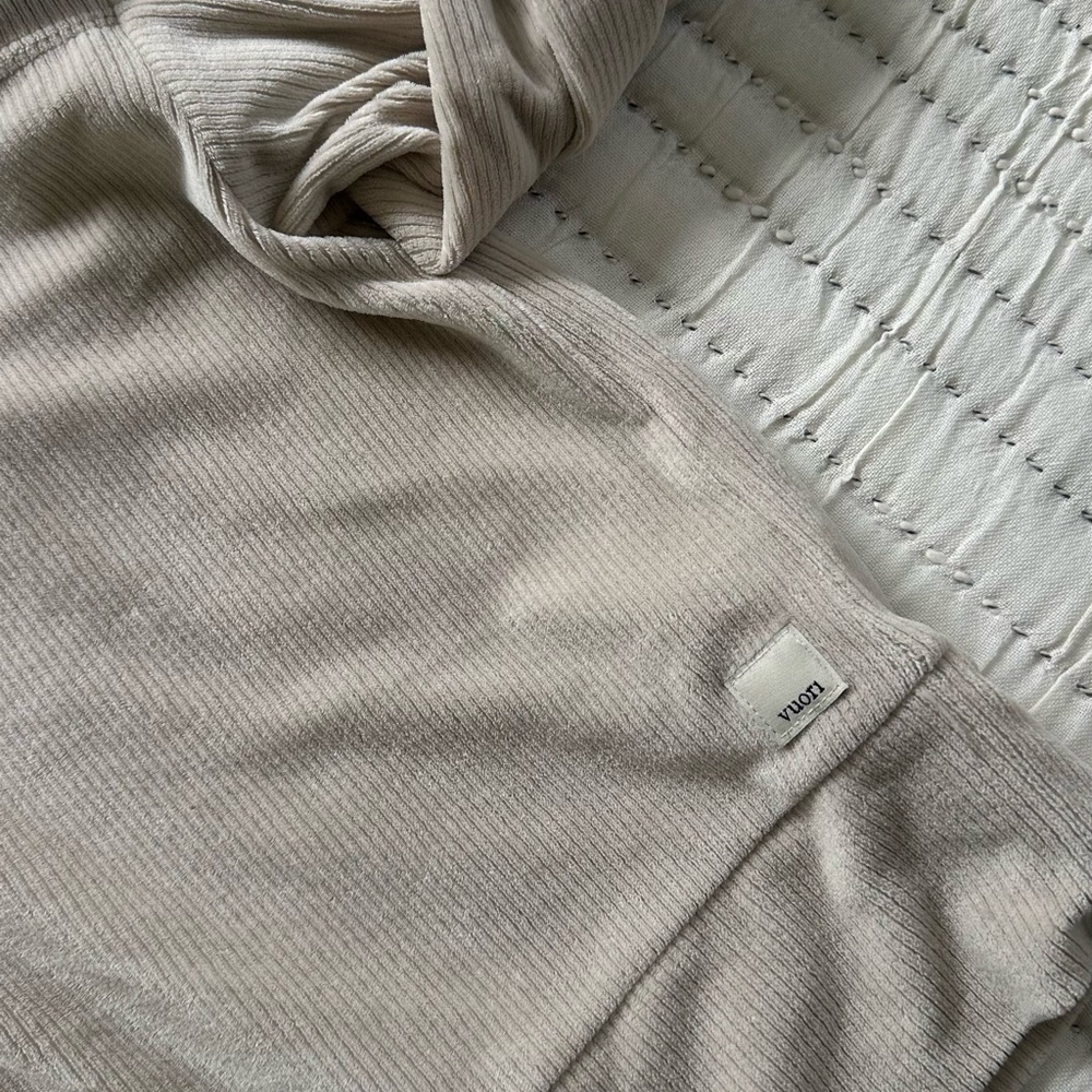 Vuori Beige/Cream Ribbed Corduroy Hoodie